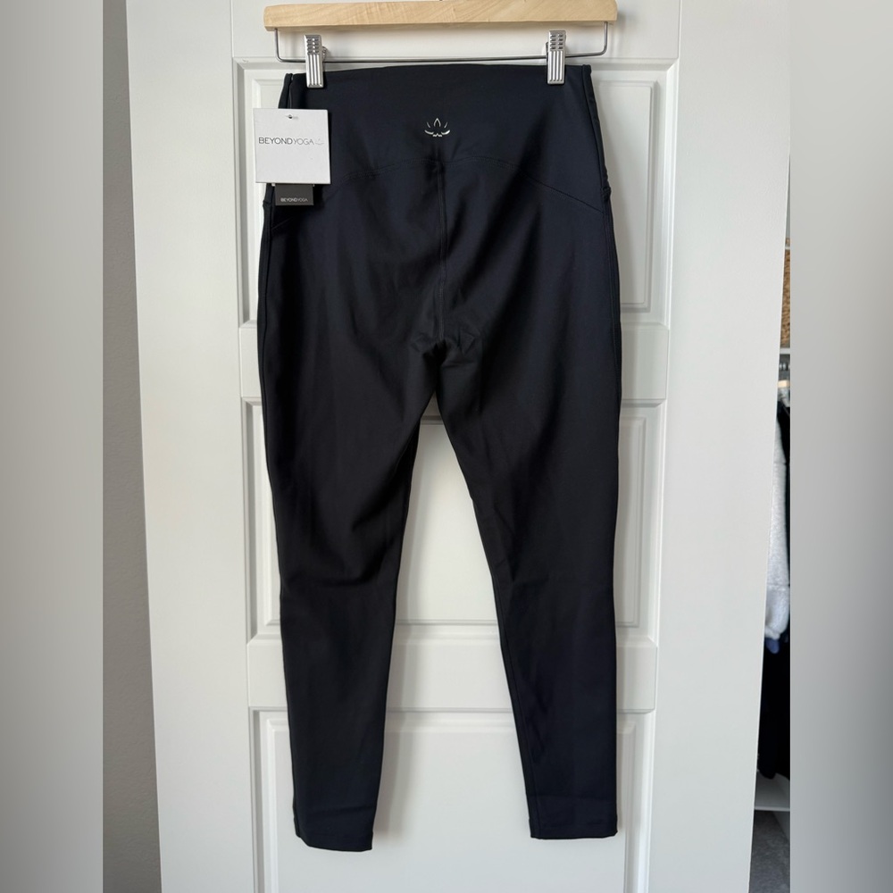 NWT Beyond Yoga Black High Rise Leggings, Size Large